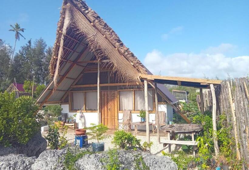 Пансион Pongwe Eco Lodge And Kitten Paradise