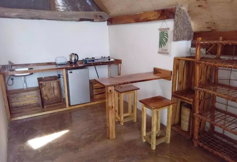 پانسیون Pongwe Eco Lodge And Kitten Paradise