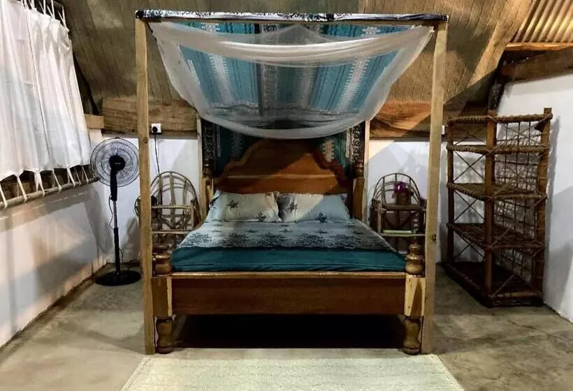 پانسیون Pongwe Eco Lodge And Kitten Paradise