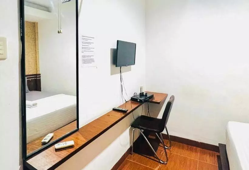 Reddoorz @ Best Hotel Jalan Dr. Sutomo Siantar