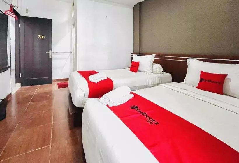 Reddoorz @ Best Hotel Jalan Dr. Sutomo Siantar