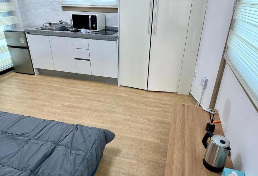 צימר Fullhouse 6to10