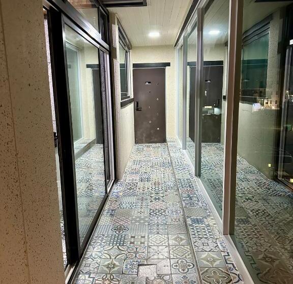 צימר Fullhouse 6to10