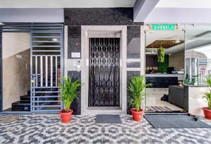 Collection O Hotel Vihari Grand