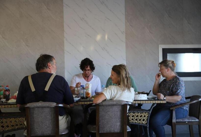 Отель Aral Plaza Resort