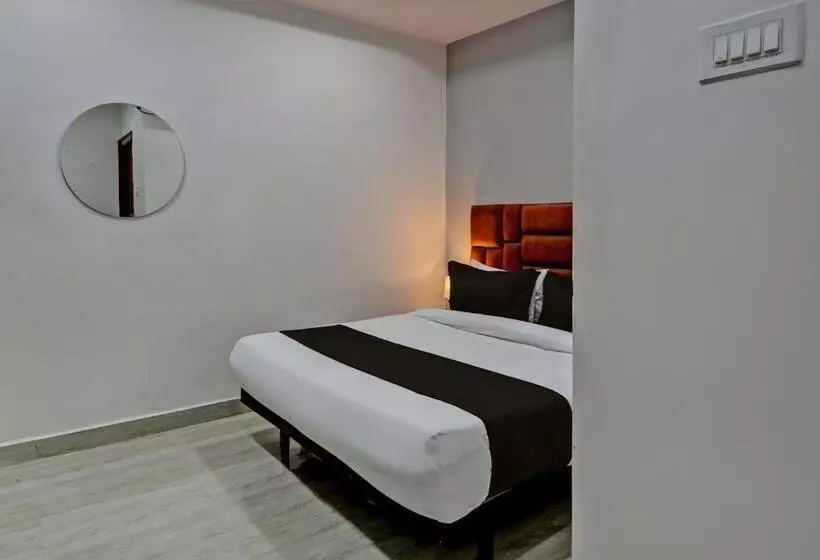 ホテル O Lavish Tranquil