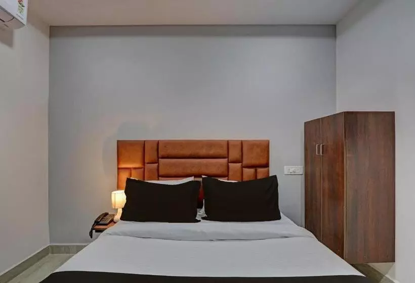 ホテル O Lavish Tranquil