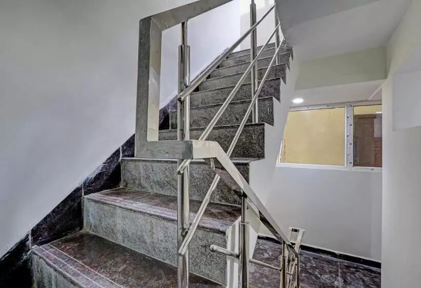 ホテル O Lavish Tranquil