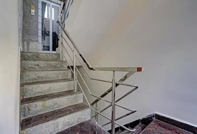 ホテル O Lavish Tranquil