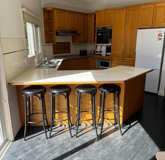 膳宿费 Bentleighs Magnificent Beautifully Renovated And Extended 1920s Period Family Home