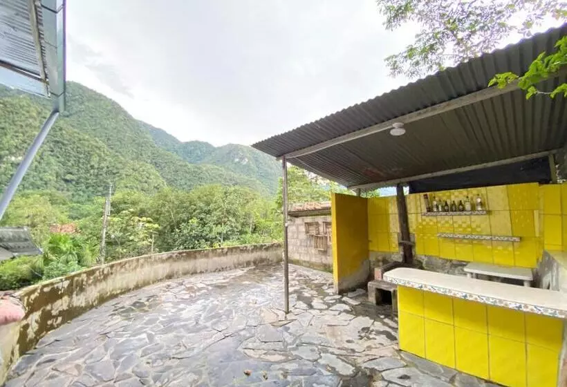 ペンション Garden Hostel Tingo María