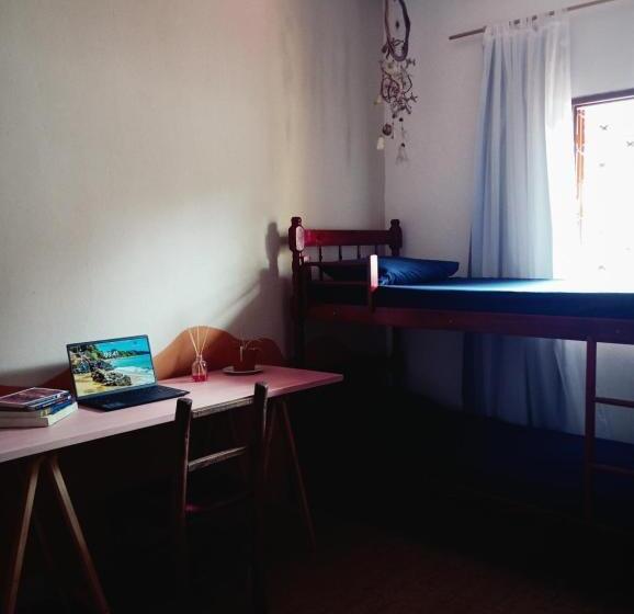 پانسیون Pueblos Hostel Latino