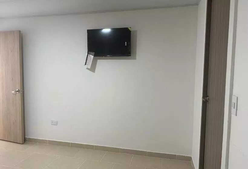 Majatalo Leonor’s Guest House