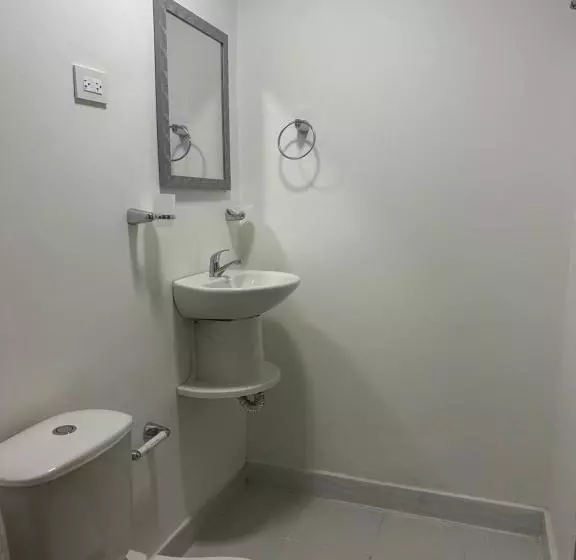 Majatalo Leonor’s Guest House