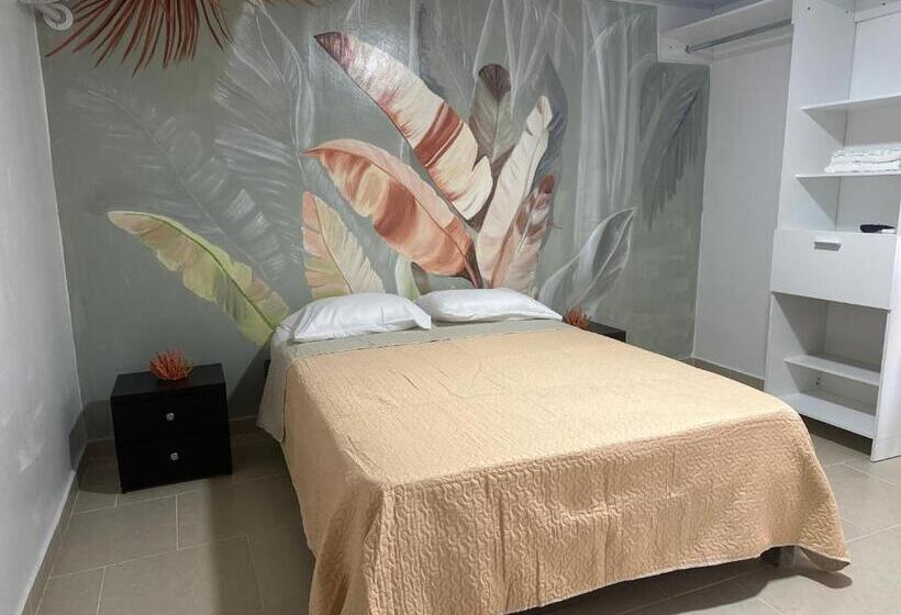 پانسیون Leonor’s Guest House