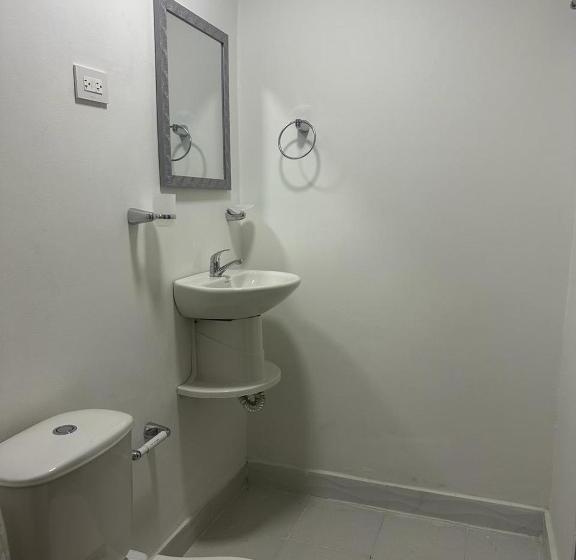 پانسیون Leonor’s Guest House