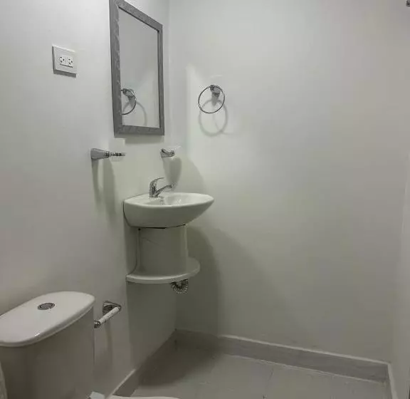 Majatalo Leonor’s Guest House