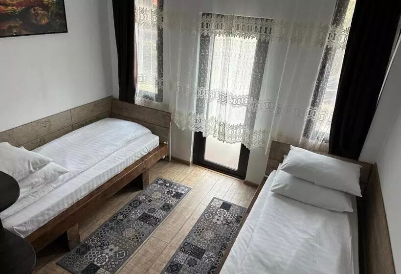 پانسیون Vila Agata