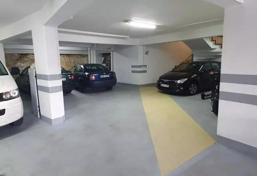 پانسیون Villa Maxima U Blizini Plaže Sa Garažom I Sigurnosnom Kamerom