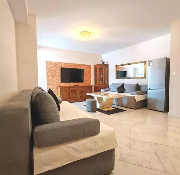 پانسیون Villa Maxima U Blizini Plaže Sa Garažom I Sigurnosnom Kamerom