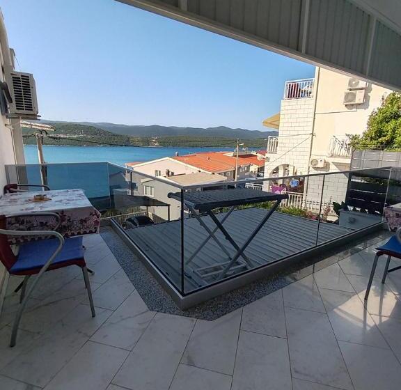 پانسیون Villa Maxima U Blizini Plaže Sa Garažom I Sigurnosnom Kamerom