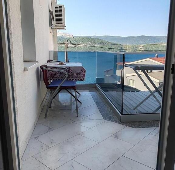 پانسیون Villa Maxima U Blizini Plaže Sa Garažom I Sigurnosnom Kamerom