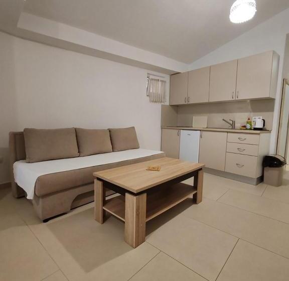 پانسیون Villa Maxima U Blizini Plaže Sa Garažom I Sigurnosnom Kamerom