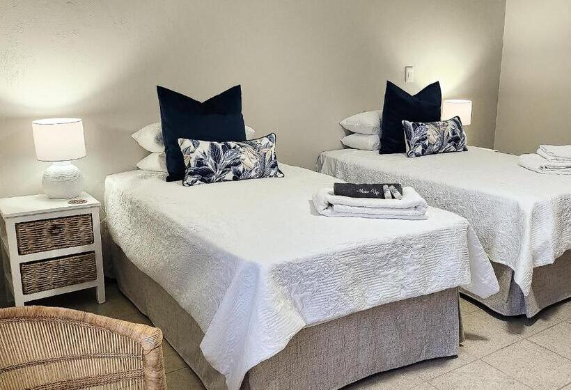 Pension Waterlily Cove Guesthouse