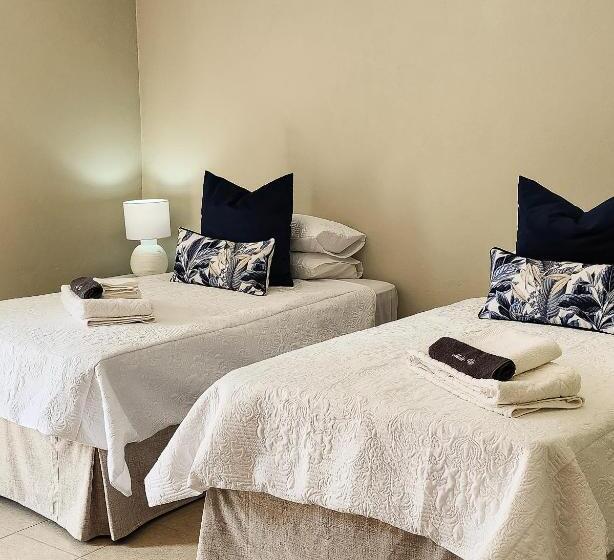 Pension Waterlily Cove Guesthouse