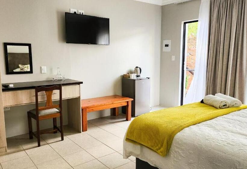 Pension Waterlily Cove Guesthouse