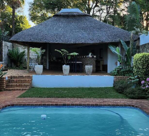 Pension Waterlily Cove Guesthouse