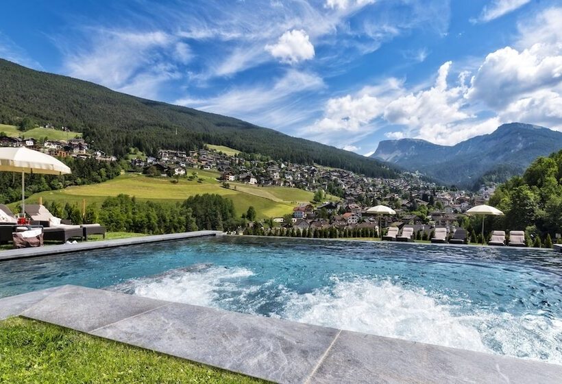 Alpin & Vital Hotel La Perla