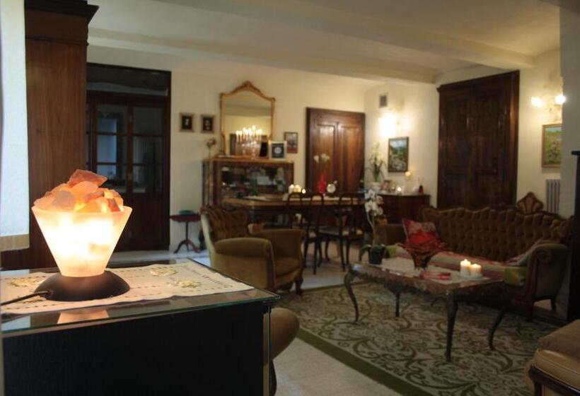 ベッドアンドブレックファースト Casaforte Alba In Langa