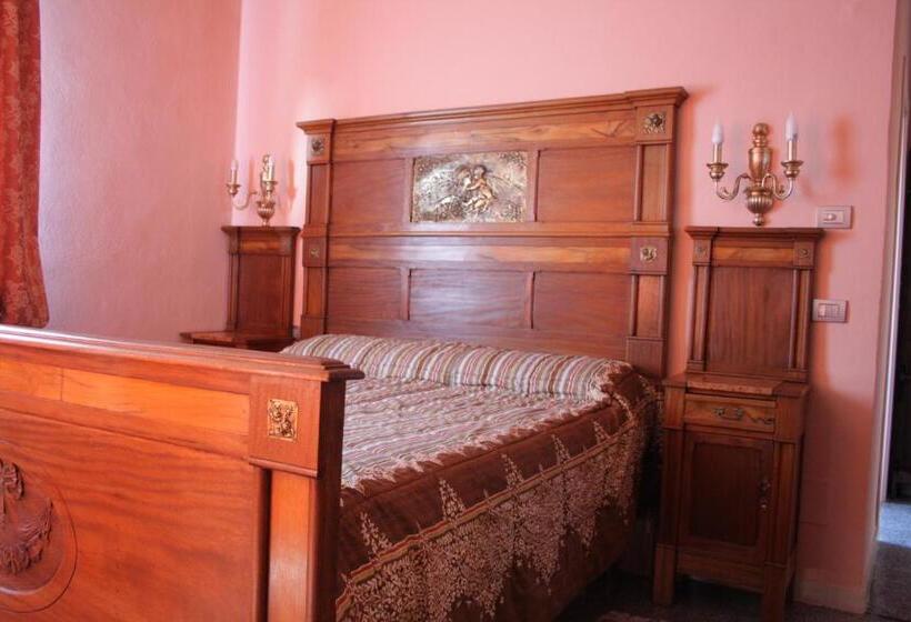 ベッドアンドブレックファースト Casaforte Alba In Langa