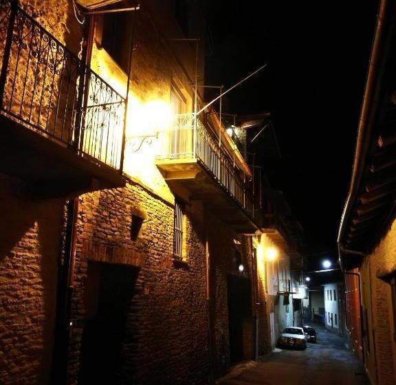 ベッドアンドブレックファースト Casaforte Alba In Langa