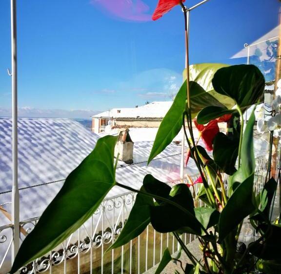 ベッドアンドブレックファースト Casaforte Alba In Langa