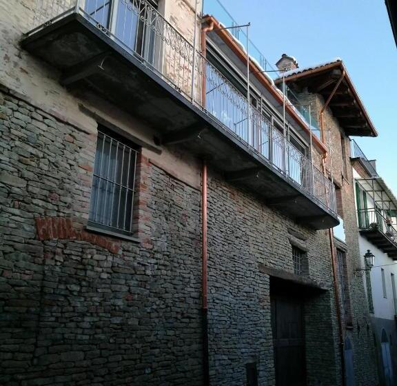 ベッドアンドブレックファースト Casaforte Alba In Langa