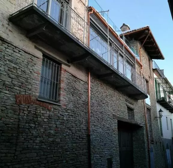 ベッドアンドブレックファースト Casaforte Alba In Langa