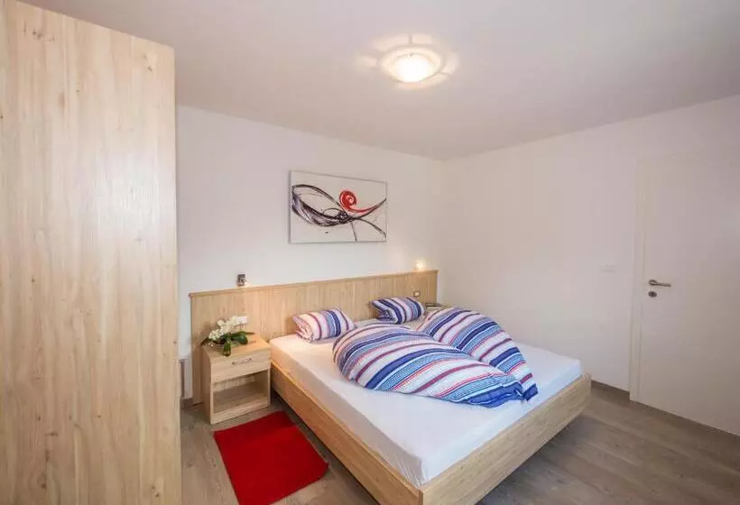 تختخواب و صبحانه Gasserhof Garni & Apartment