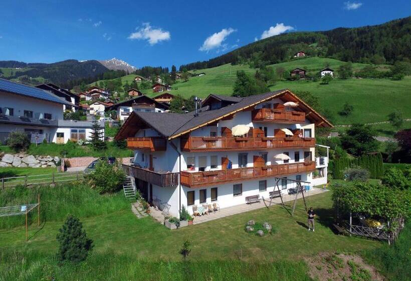 مبيت وإفطار Gasserhof Garni & Apartment