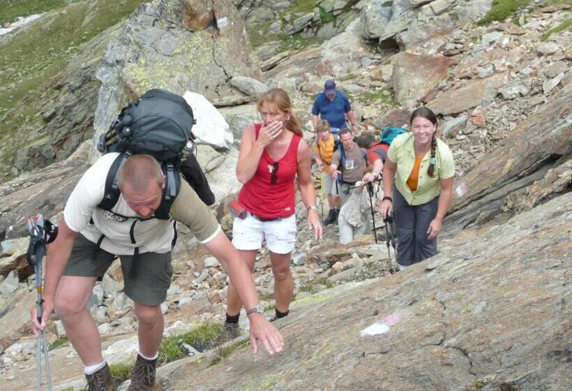 مبيت وإفطار Gasserhof Garni & Apartment