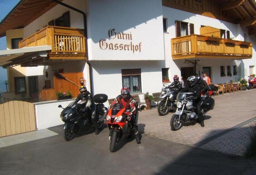 مبيت وإفطار Gasserhof Garni & Apartment