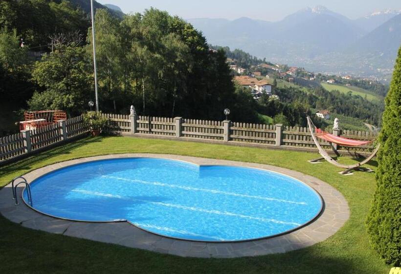 مبيت وإفطار Gasserhof Garni & Apartment