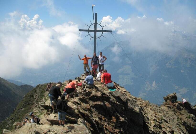 مبيت وإفطار Gasserhof Garni & Apartment