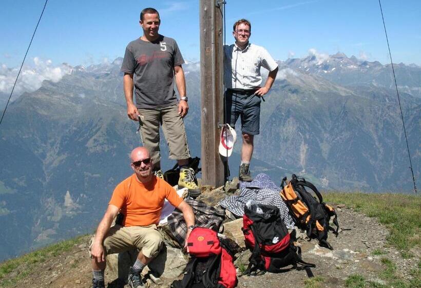 مبيت وإفطار Gasserhof Garni & Apartment