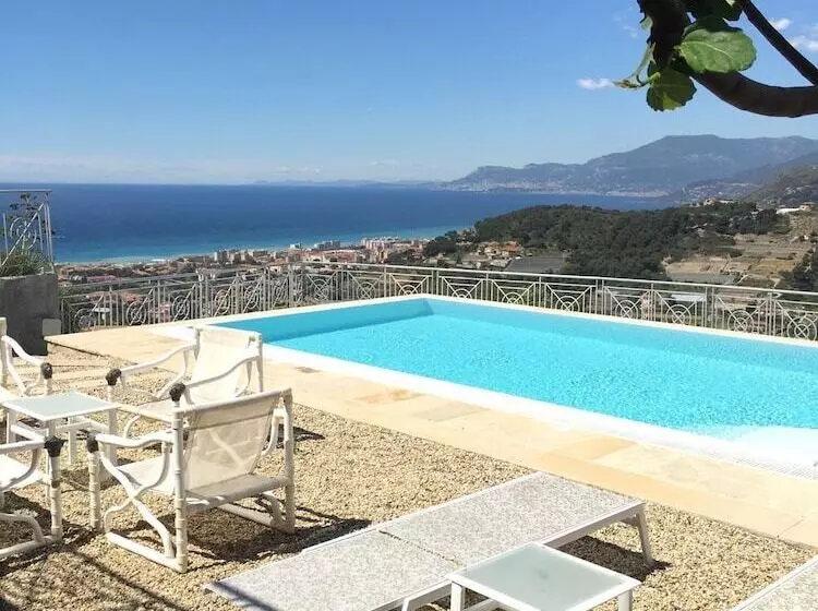 تختخواب و صبحانه Villa Gaia Luxury Villa, Pool & Wellness Rooms