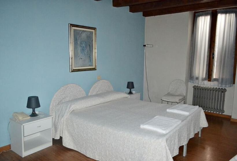 בית מלון כפרי Al Caminetto