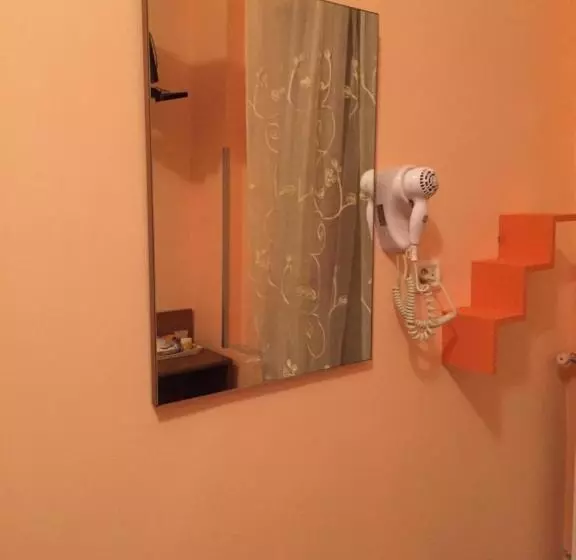هتل Albergo Anna