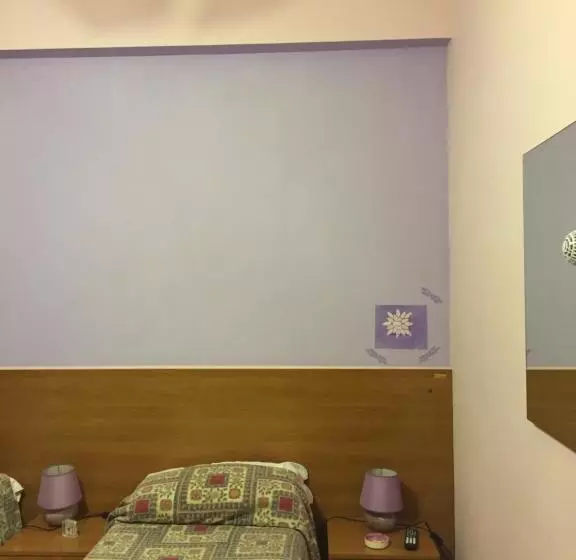 هتل Albergo Anna