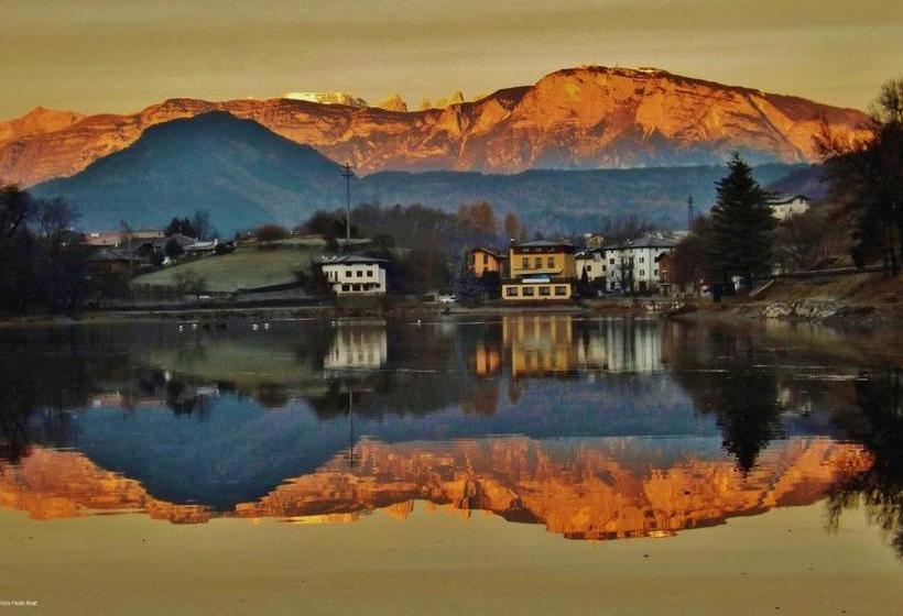 ホテル Albergo Aurora